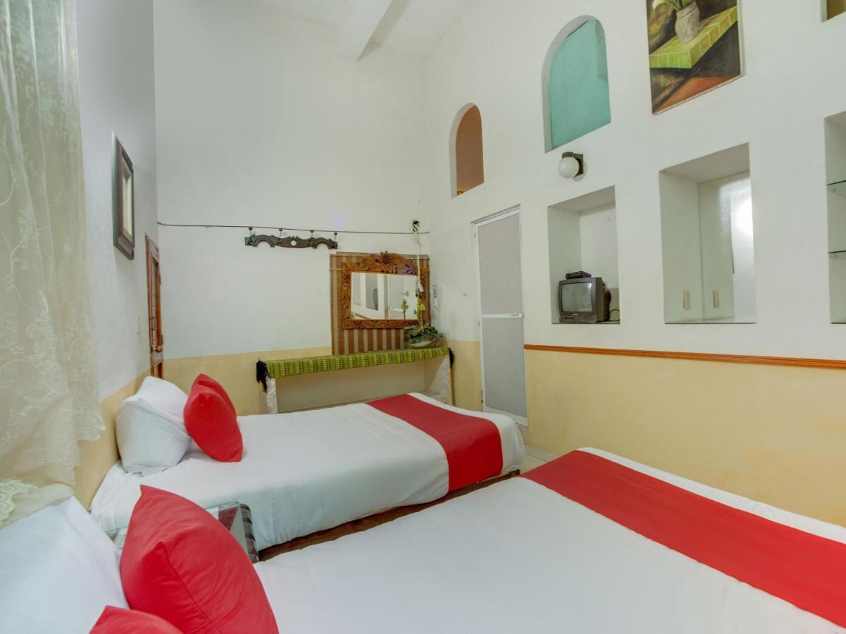 Oyo Hotel Casa Ada Zihuatanejo Extérieur photo